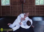 Xande's Jiu Jitsu Fundamentals 8 - Maintaining Side Control when Opponent Connects his Knee and Elbow